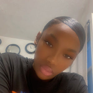 Meet your Posher, Rayelle